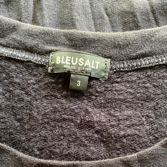 Bleusalt The Perfect T in Black Crewneck Hip Length Casual Classic Soft Stretchy - Picture 4 of 4